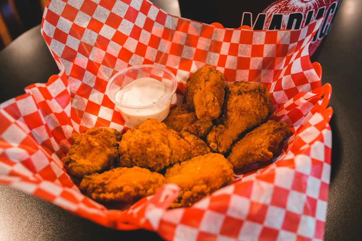 A portion of fried chicken wings on a plate