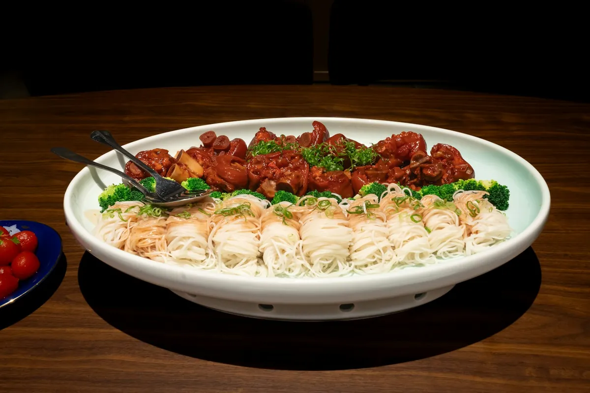 A mixed platter with beef, chicken and shrimp