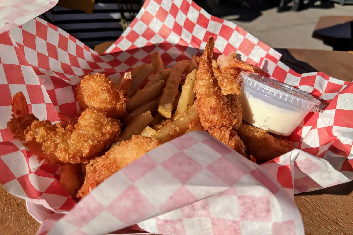 A mixed selection of fried starters served together